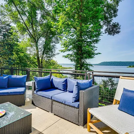 Maiden Rock Cottage With Fire Pit And Lake Pepin Views